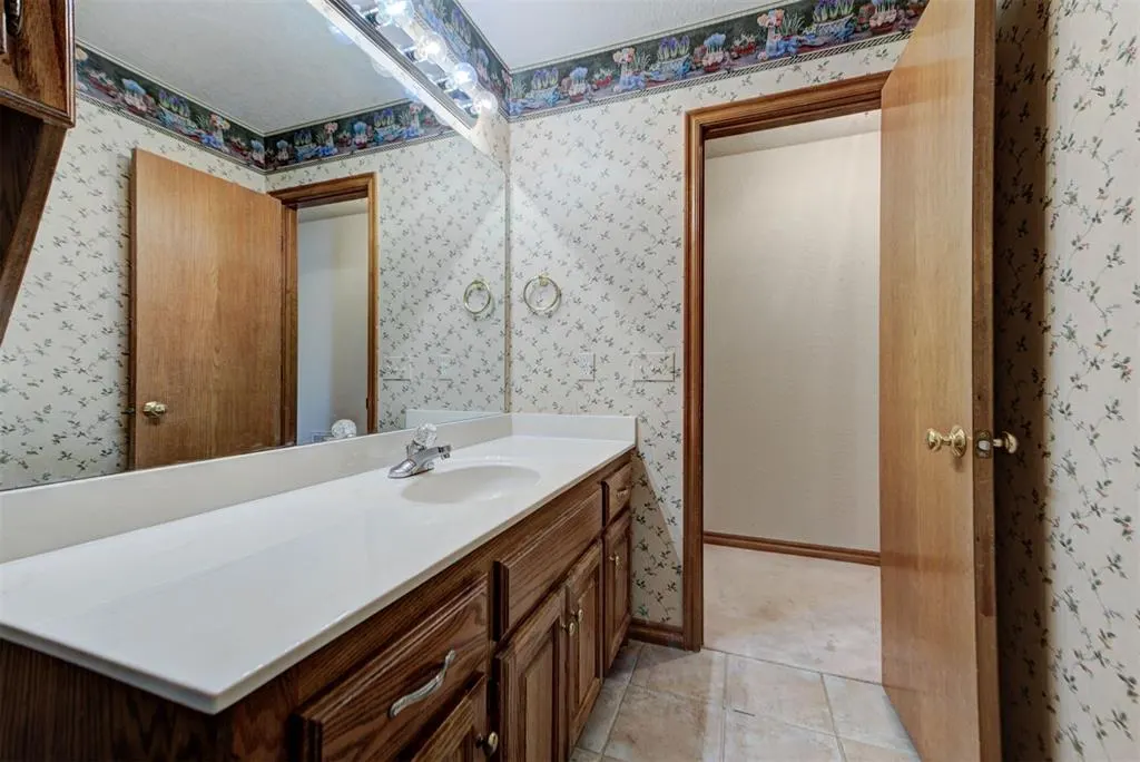 Photo 42 — 6128 SE 58th Street, Oklahoma City, OK 73135