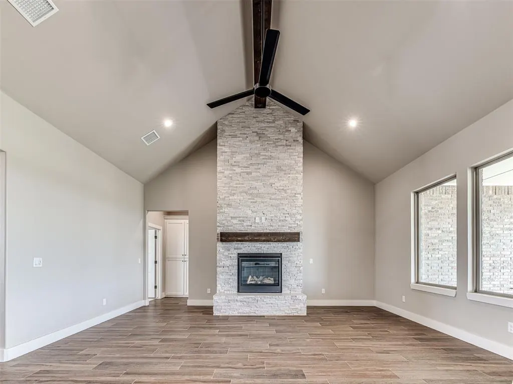 Photo 10 — 6841 Lake View Court, Cashion, OK 73016