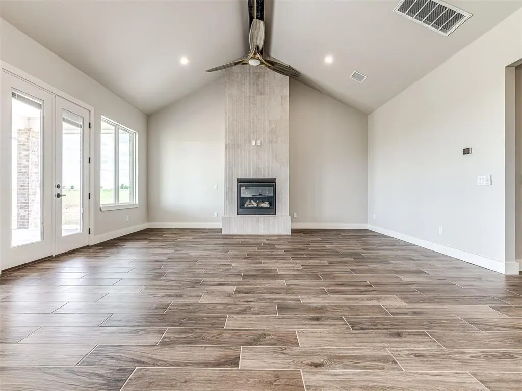 Photo 7 — 6860 Lake View Court, Cashion, OK 73016