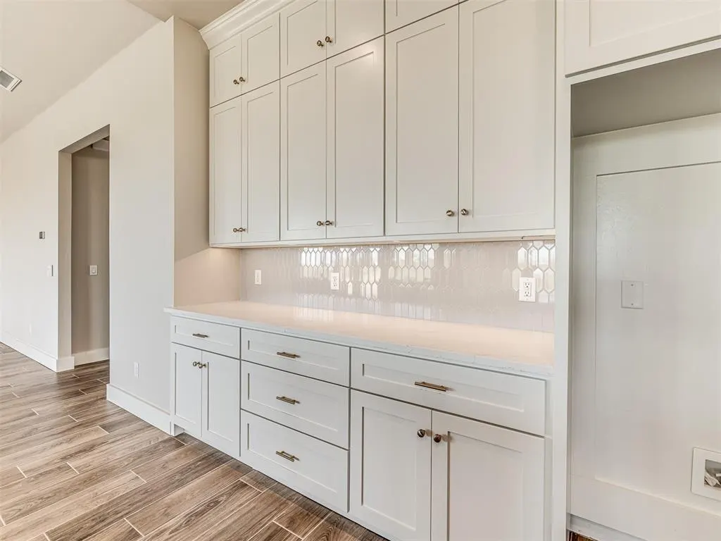 Photo 19 — 6860 Lake View Court, Cashion, OK 73016