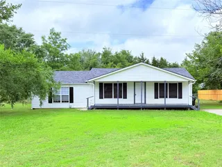 Sold home at 402 E 6th Street