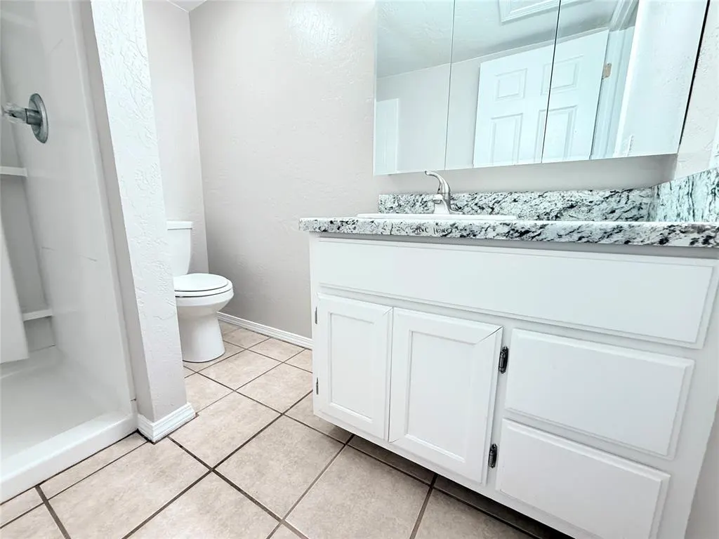 Photo 22 — 402 E 6th Street, Amber, OK 73004