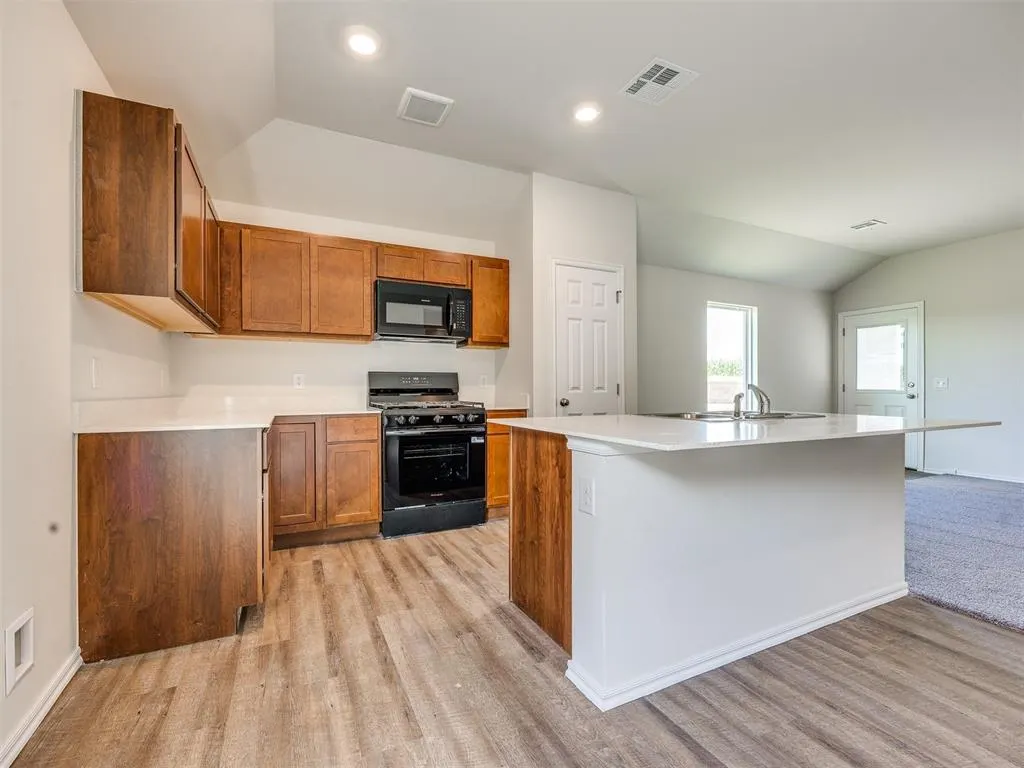 Photo 10 — 1762 SE 20th Street, Newcastle, OK 73065