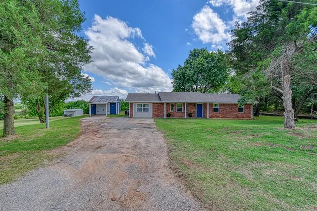 Front exterior — 272 W Water Front Drive, Ninnekah, OK 73067