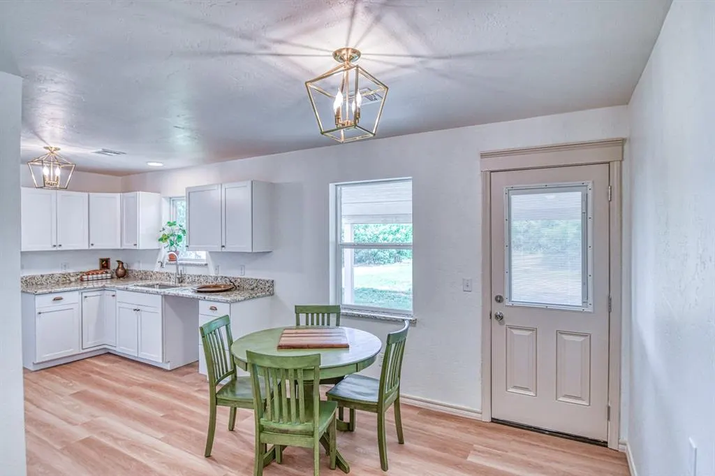 Photo 11 — 272 W Water Front Drive, Ninnekah, OK 73067
