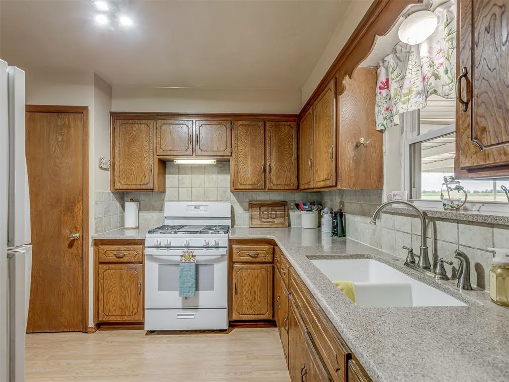 Photo 9 — Address unavailable, Tuttle, OK 73089