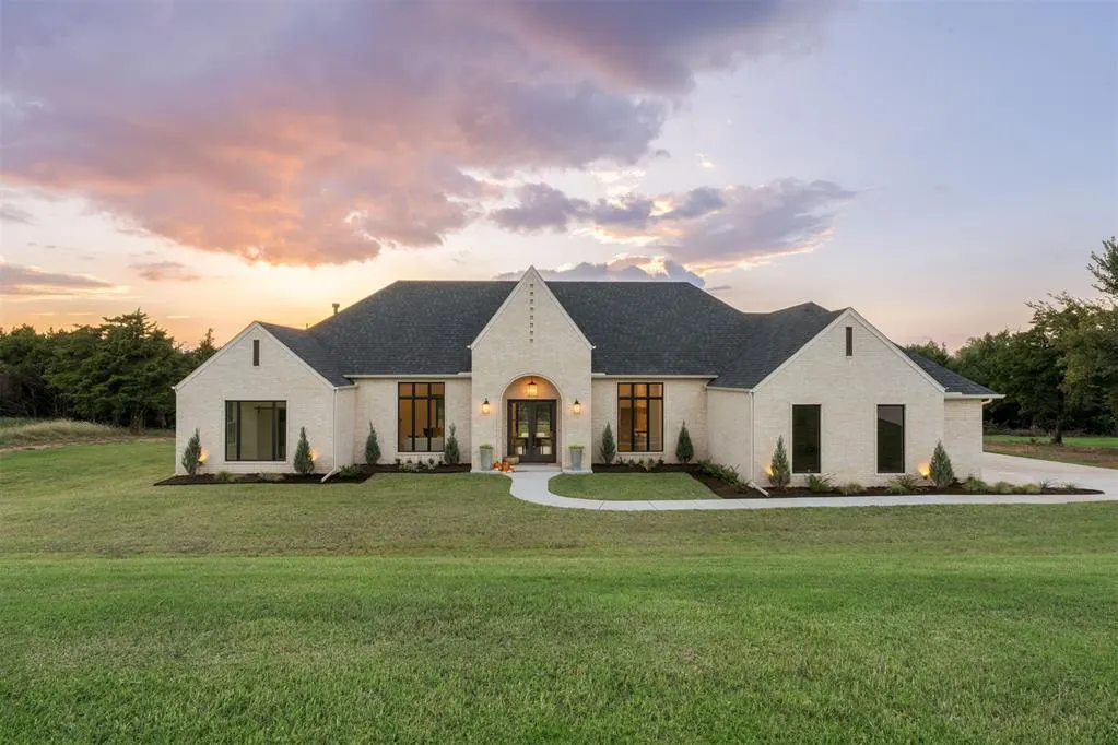Front exterior — 10113 Jaeman Way, Oklahoma City, OK 73173