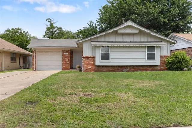 Photo 2 — 1221 NW 101st Street, Oklahoma City, OK 73114