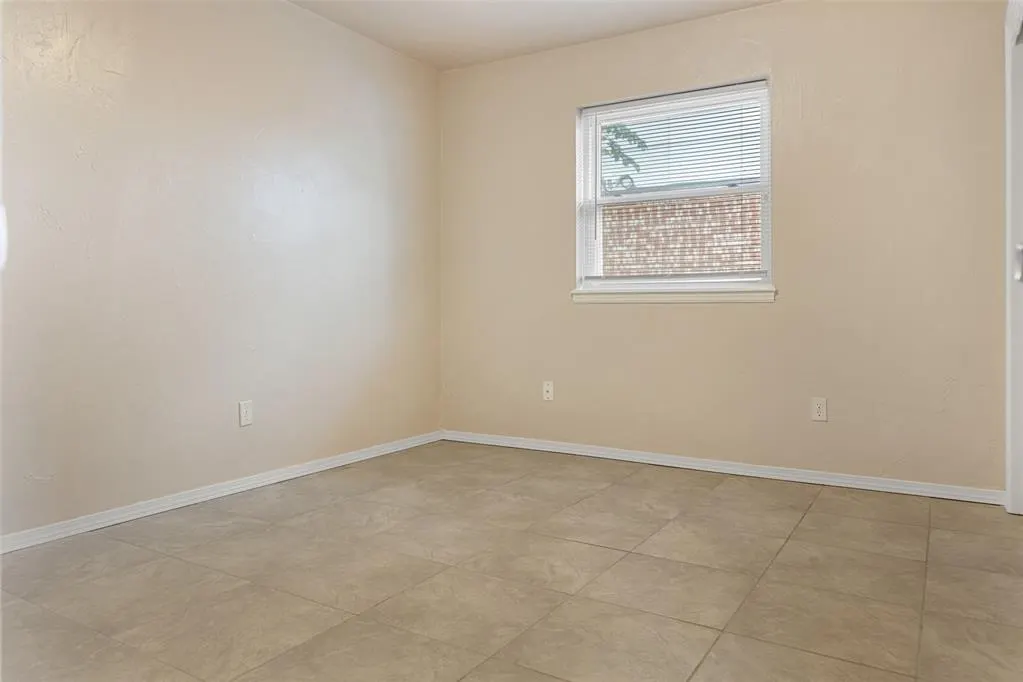 Photo 9 — 1221 NW 101st Street, Oklahoma City, OK 73114