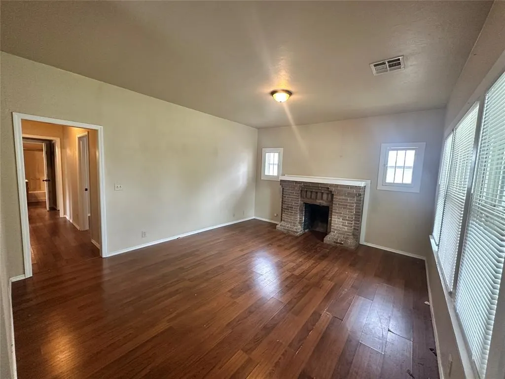 Photo 4 — 750 Jenkins Avenue, Norman, OK 73069