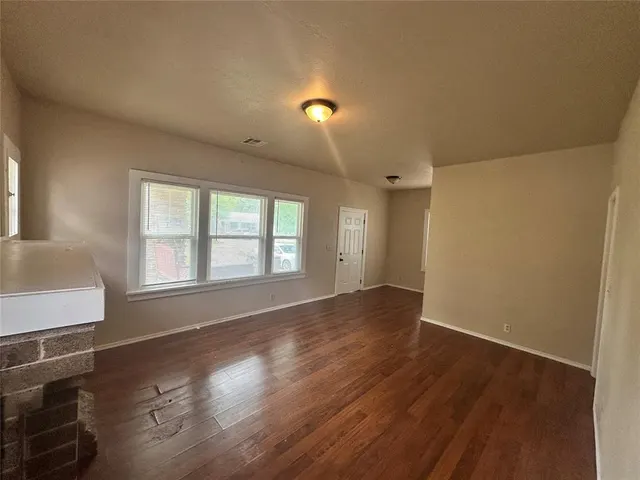 Photo 6 — 750 Jenkins Avenue, Norman, OK 73069