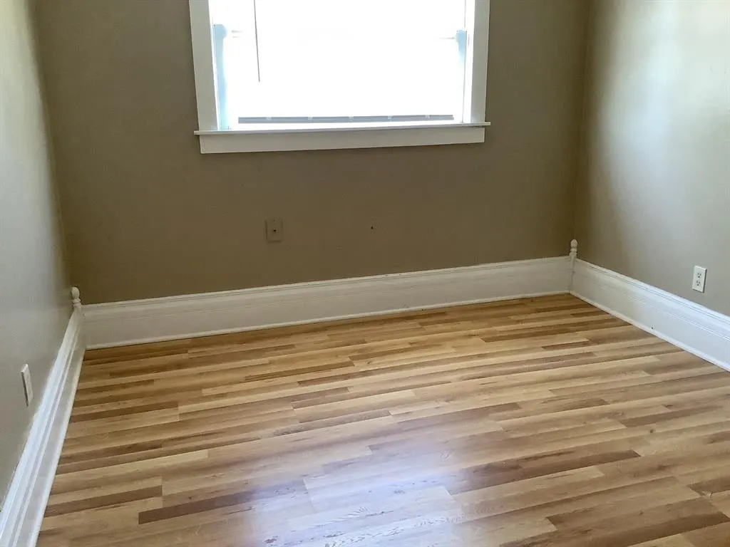 Photo 10 — 120 S Main Street, Hobart, OK 73651