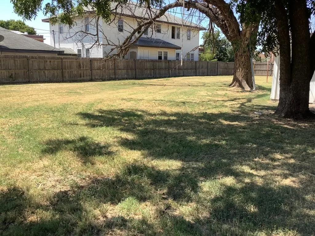 Photo 14 — 120 S Main Street, Hobart, OK 73651