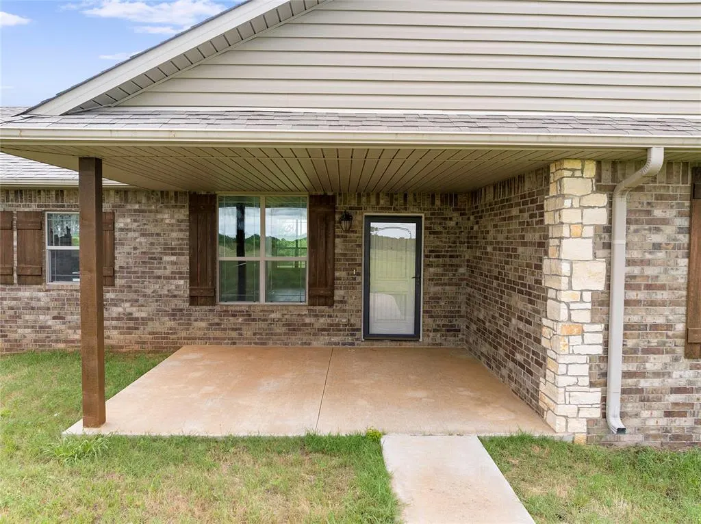 Photo 2 — 24569 N County Road 3140, Elmore City, OK 73433