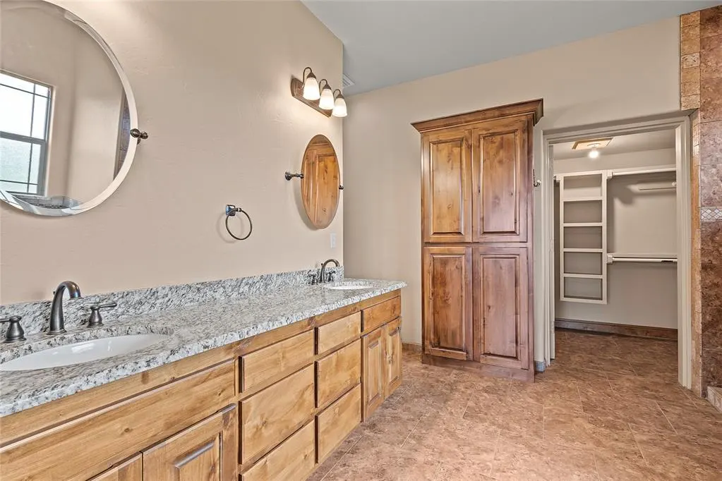 Photo 15 — 24569 N County Road 3140, Elmore City, OK 73433