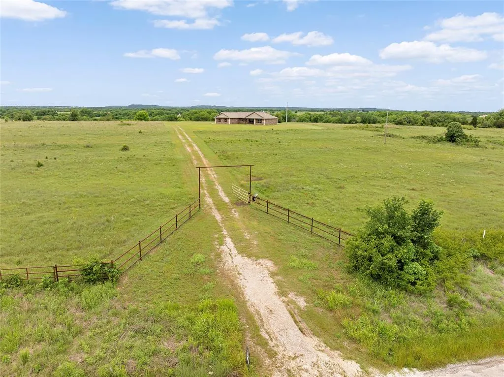 Photo 40 — 24569 N County Road 3140, Elmore City, OK 73433