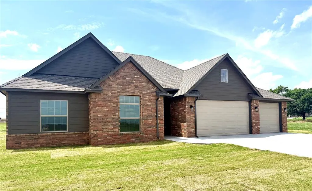 Photo 2 — 1553 Flint Rock Trail, Clinton, OK 73601