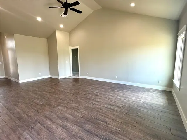 Photo 4 — 1553 Flint Rock Trail, Clinton, OK 73601