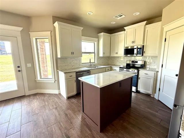 Photo 5 — 1553 Flint Rock Trail, Clinton, OK 73601