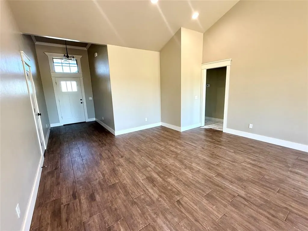 Photo 9 — 1553 Flint Rock Trail, Clinton, OK 73601