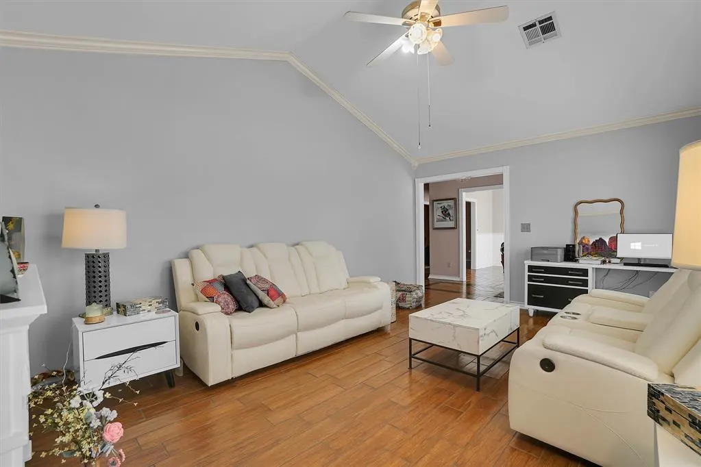 Photo 9 — 409 Pheasant Circle, Altus, OK 73521