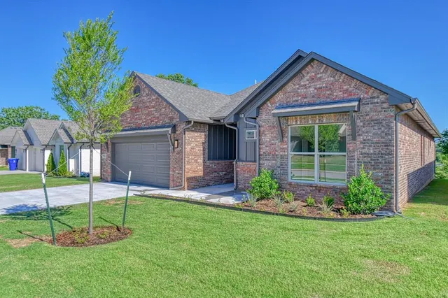Front exterior — 2313 Alameda Park Drive, Norman, OK 73071