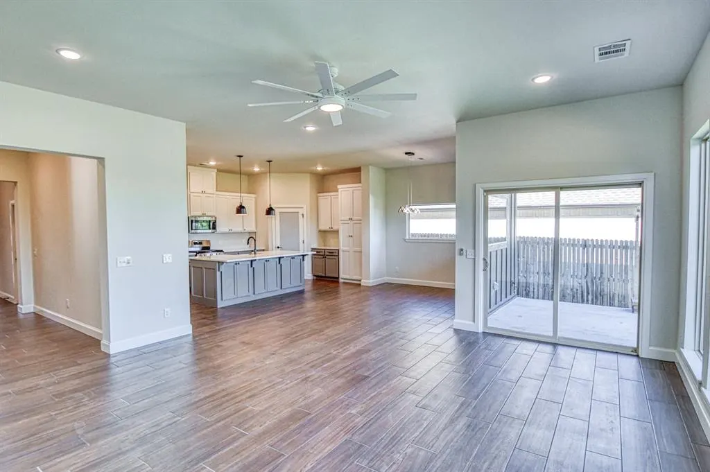 Photo 9 — 2313 Alameda Park Drive, Norman, OK 73071