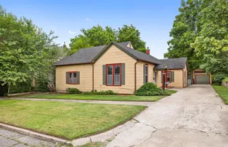 Sold home at 312 E Wade Street