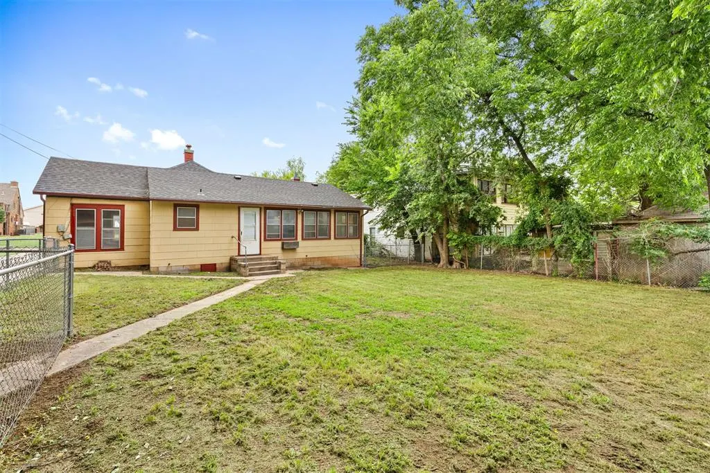 Photo 24 — 312 E Wade Street, El Reno, OK 73036