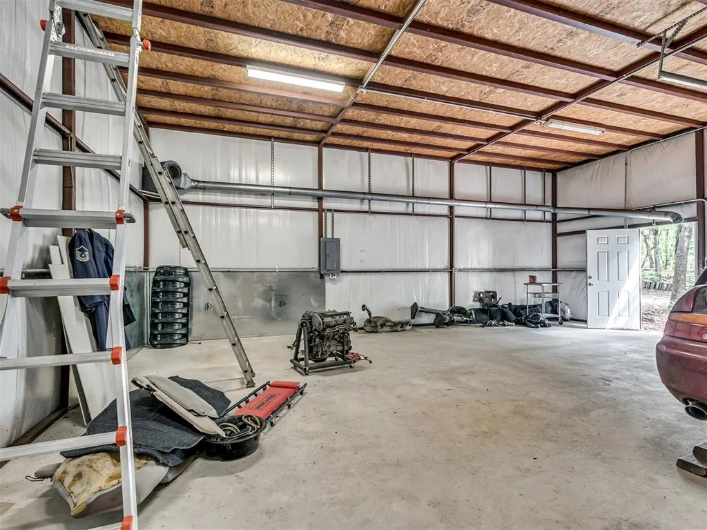 Photo 8 — 13324 Crystal Brook Circle, Norman, OK 73026
