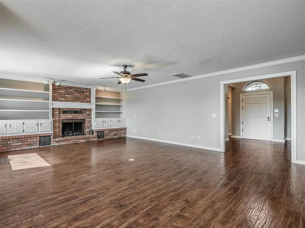Photo 7 — 2620 NW 31st Pl, Newcastle, OK 73065