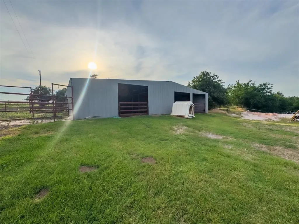 Photo 31 — 29056 County Road 1460 Road, Cement, OK 73017