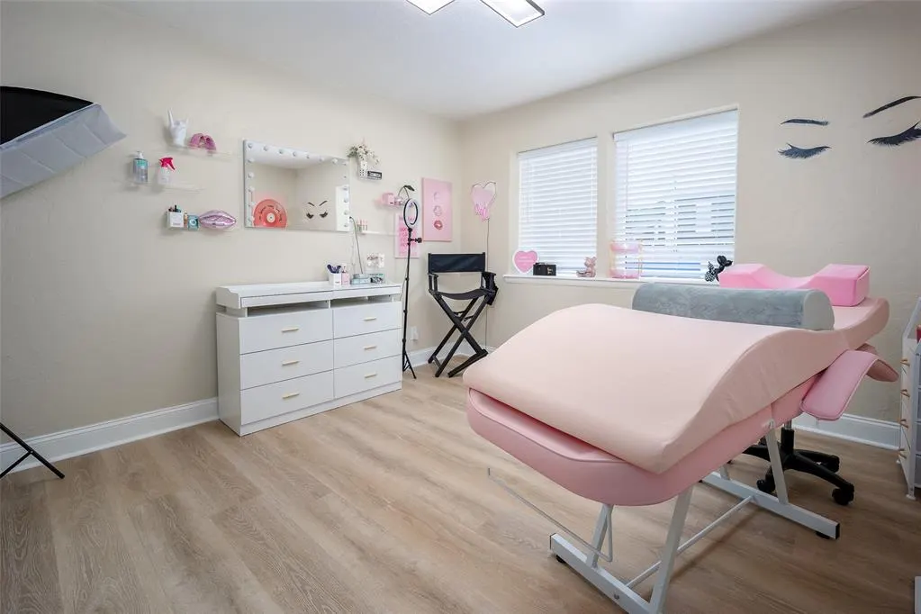 Photo 12 — 4500 N Lincoln Boulevard, Oklahoma City, OK 73105