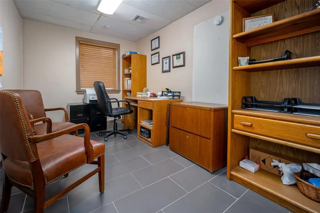 Photo 21 — 4500 N Lincoln Boulevard, Oklahoma City, OK 73105