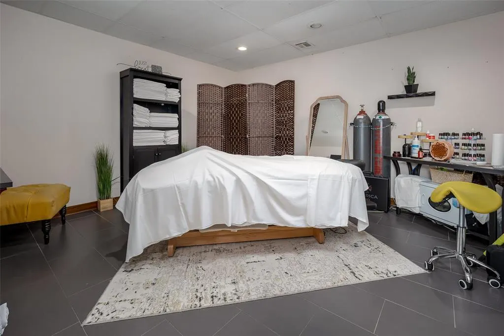 Photo 22 — 4500 N Lincoln Boulevard, Oklahoma City, OK 73105