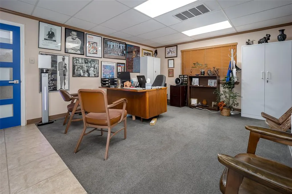 Photo 23 — 4500 N Lincoln Boulevard, Oklahoma City, OK 73105