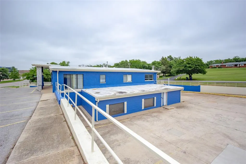 Photo 36 — 4500 N Lincoln Boulevard, Oklahoma City, OK 73105