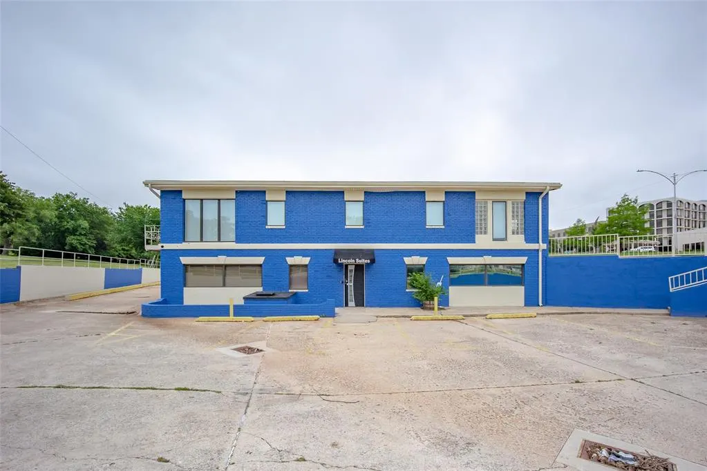 Photo 37 — 4500 N Lincoln Boulevard, Oklahoma City, OK 73105