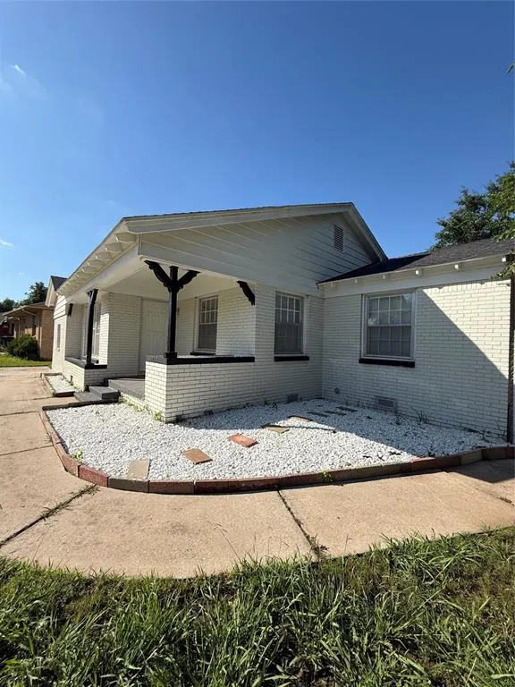 Photo 3 — 3208 N Roff Avenue, Oklahoma City, OK 73112