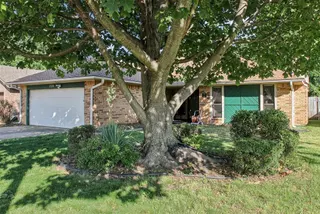 Sold home at 220 Telstar Street