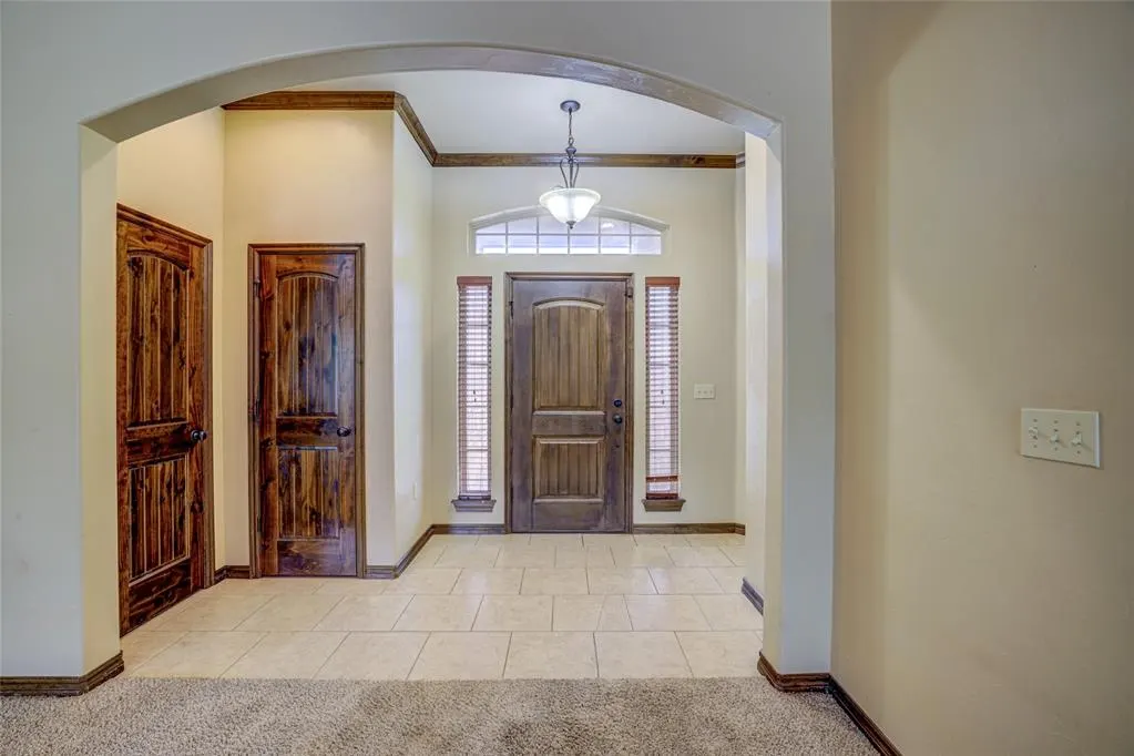 Photo 4 — 811 W Abi Road, Washington, OK 73093