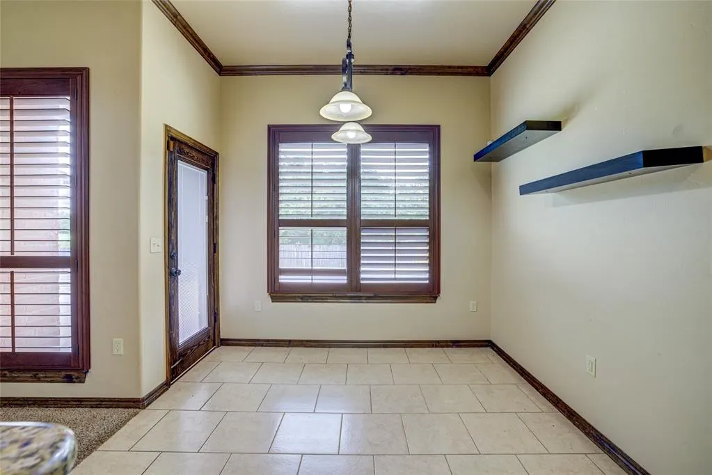 Photo 9 — 811 W Abi Road, Washington, OK 73093