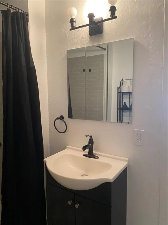 Photo 4 — 640 SE 20th Street, Oklahoma City, OK 73129