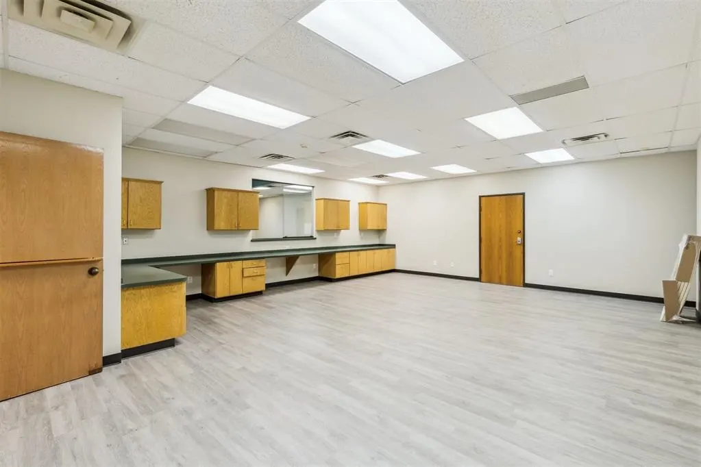 Photo 10 — 15809 NE 23rd Street, Choctaw, OK 73020
