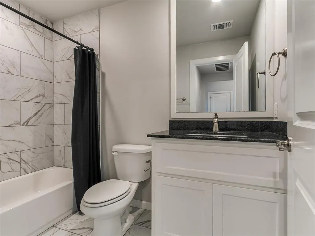 Photo 30 — 3909 Palisade Lane, Oklahoma City, OK 73179