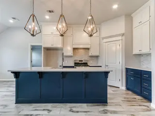 Sold home at 3909 Palisade Lane