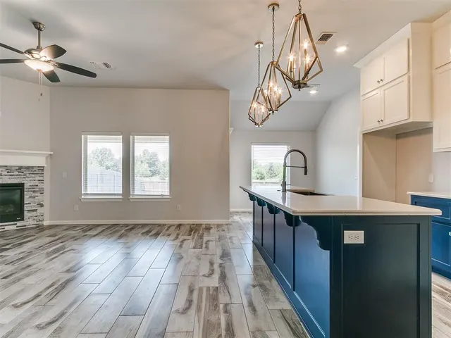 Photo 6 — 3909 Palisade Lane, Oklahoma City, OK 73179