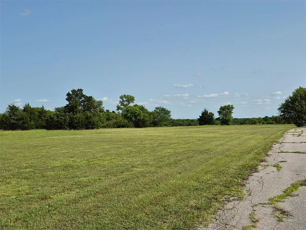 Photo 3 — 33222 W Airline Road, Pauls Valley, OK 73075