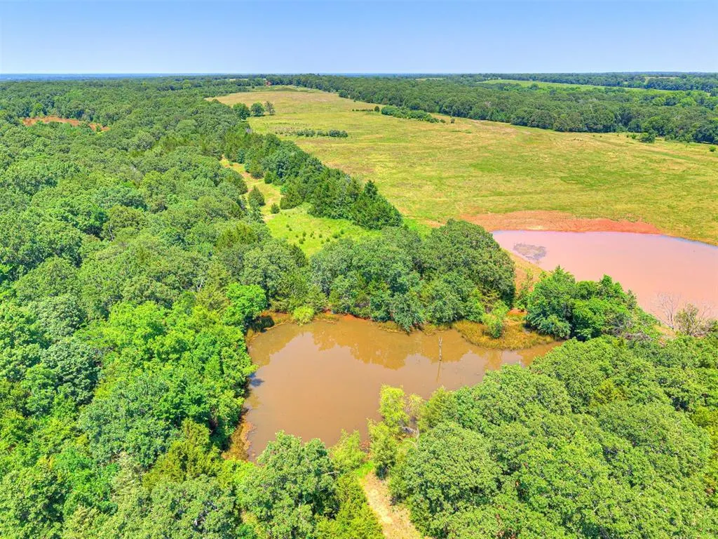 Photo 21 — E 1390 Road, Asher, OK 74826