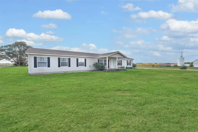 Photo 3 — 1318 N Cook Street, Cordell, OK 73632